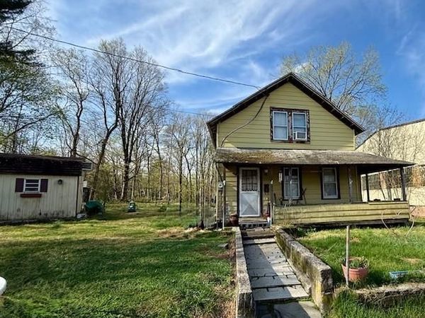 15 Grove Street, Walden, NY 12586