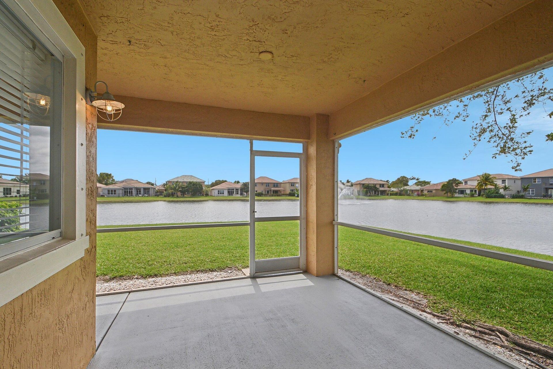 6224 Reynolds Street, West Palm Beach, FL 33411 Photo