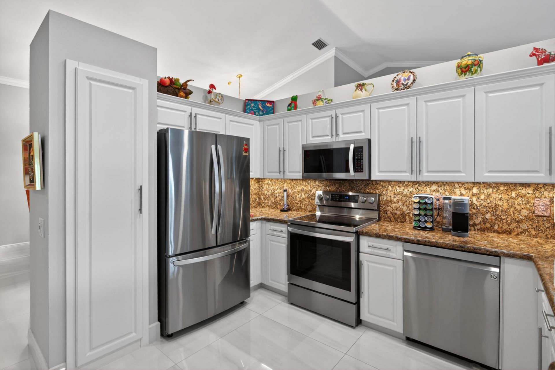 197 Cameron Drive, Weston, FL 33326 Photo