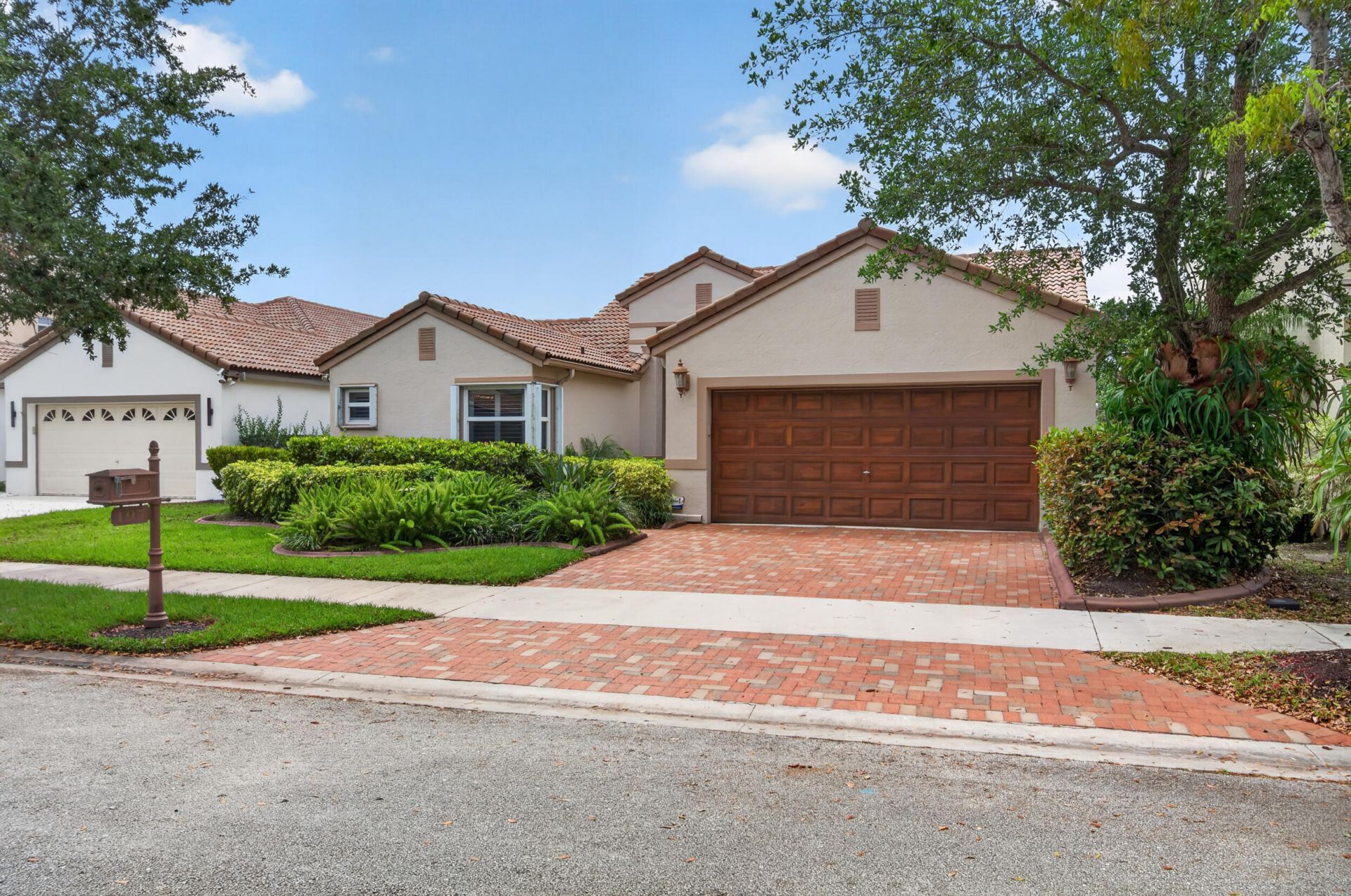 197 Cameron Drive, Weston, FL 33326 Photo