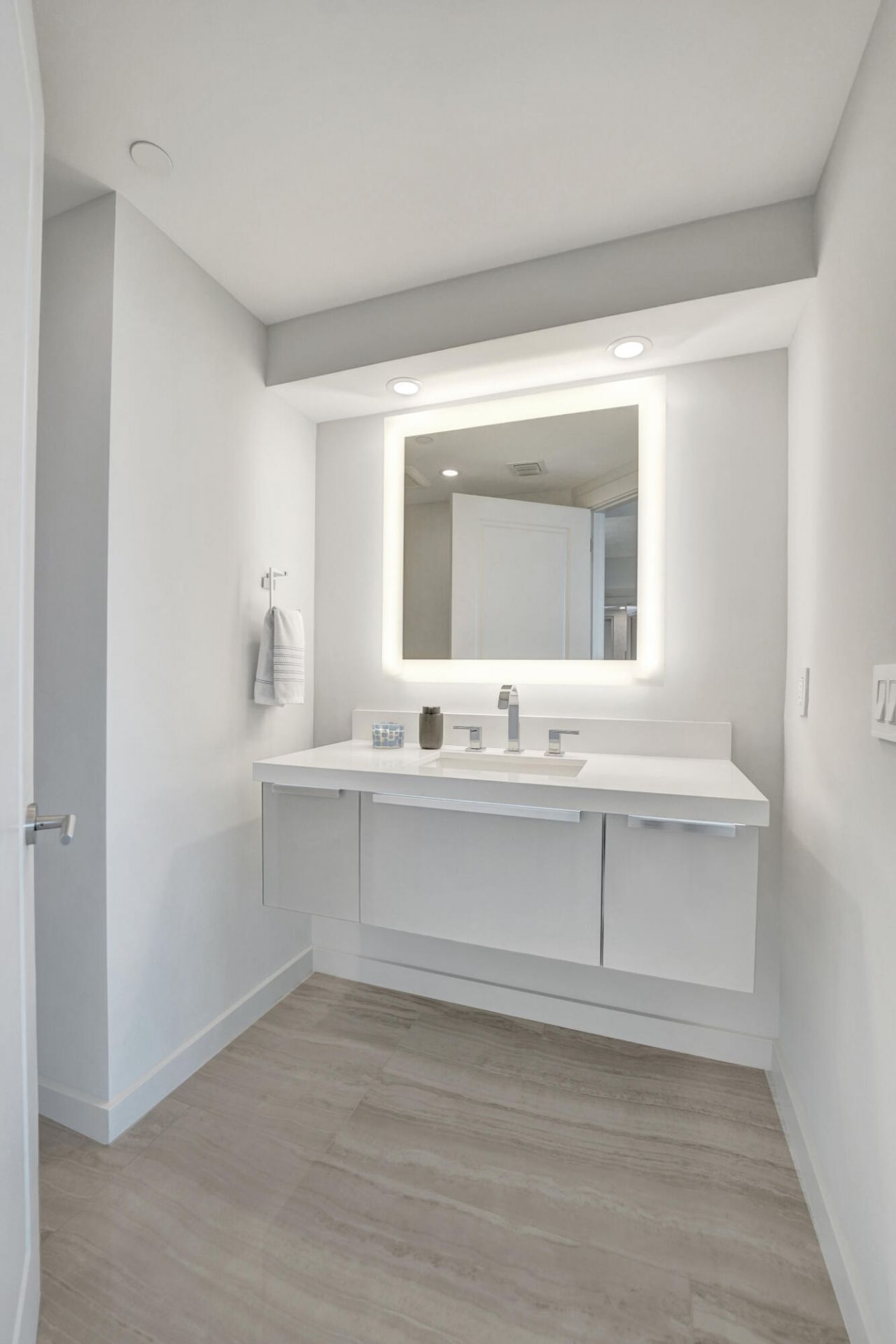 2845 NE 9th Street, Unit Ph5, Fort Lauderdale, FL 33304 Photo