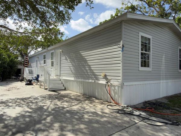 1401 SW 65th Way, Boca Raton, FL 33428