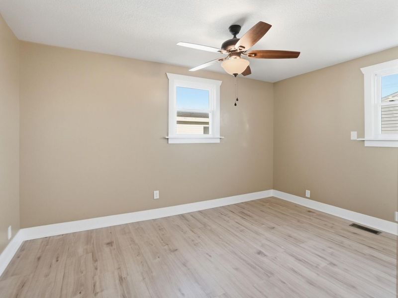 616 E Benton Street, Wapakoneta, OH 45895 Photo 12