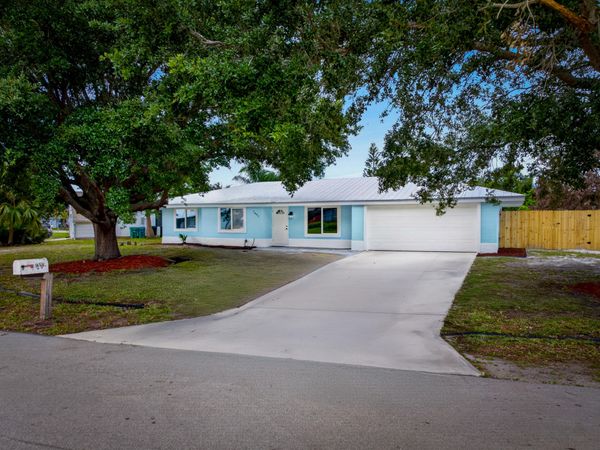 1451 SE Grapeland Avenue, Port St. Lucie, FL 34952
