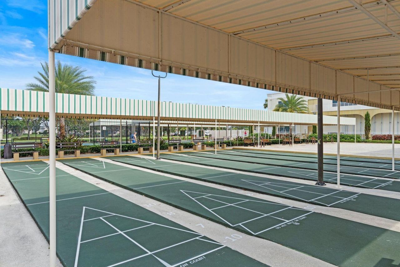 279 Coventry, West Palm Beach, FL 33417 Photo