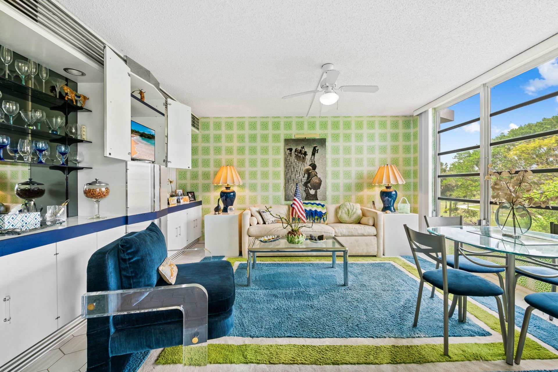3960 Oaks Clubhouse Drive, Unit 304, Pompano Beach, FL 33069 Photo