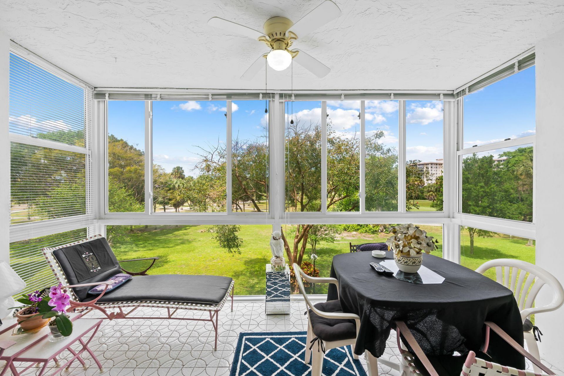 3960 Oaks Clubhouse Drive, Unit 304, Pompano Beach, FL 33069 Photo
