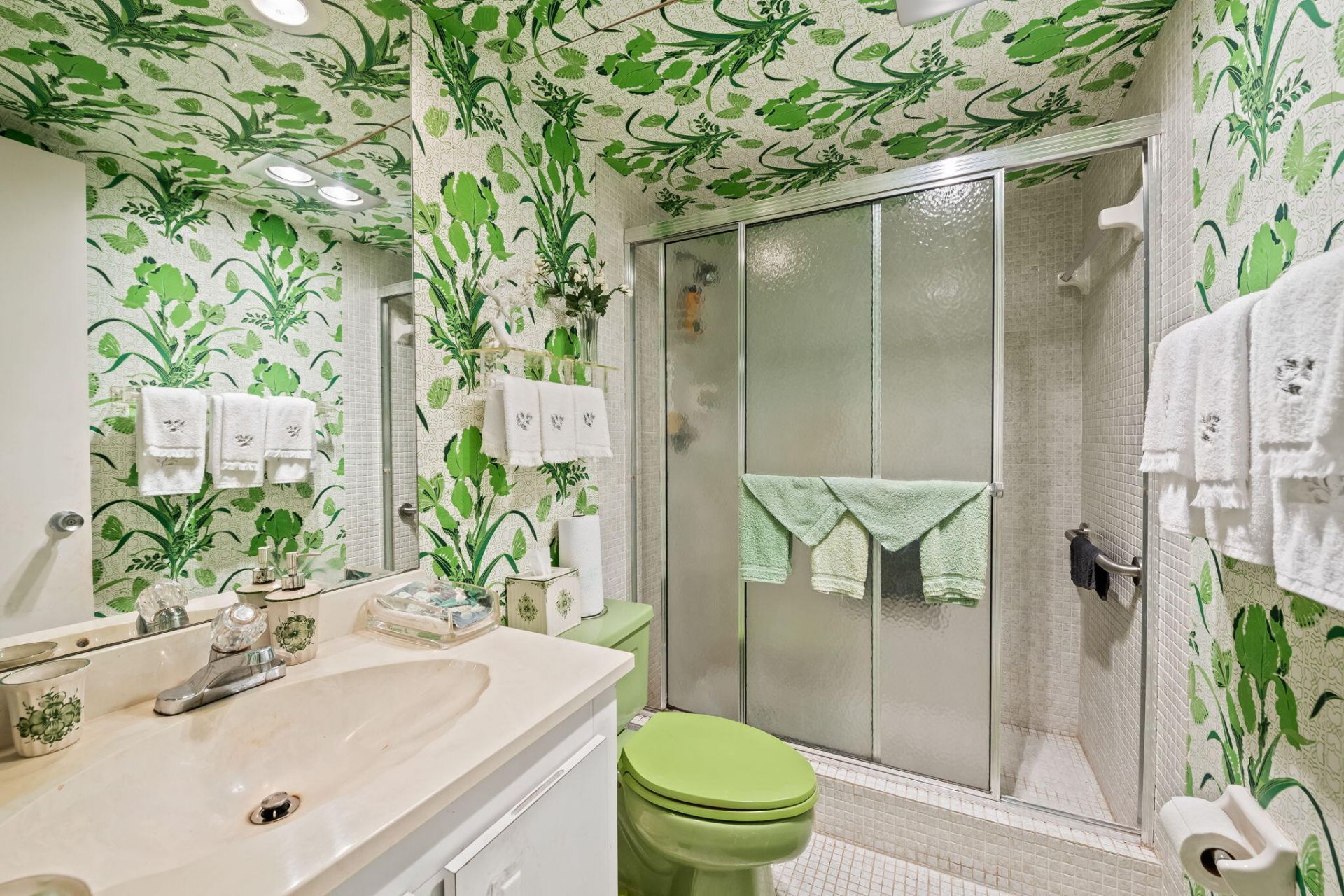 3960 Oaks Clubhouse Drive, Unit 304, Pompano Beach, FL 33069 Photo