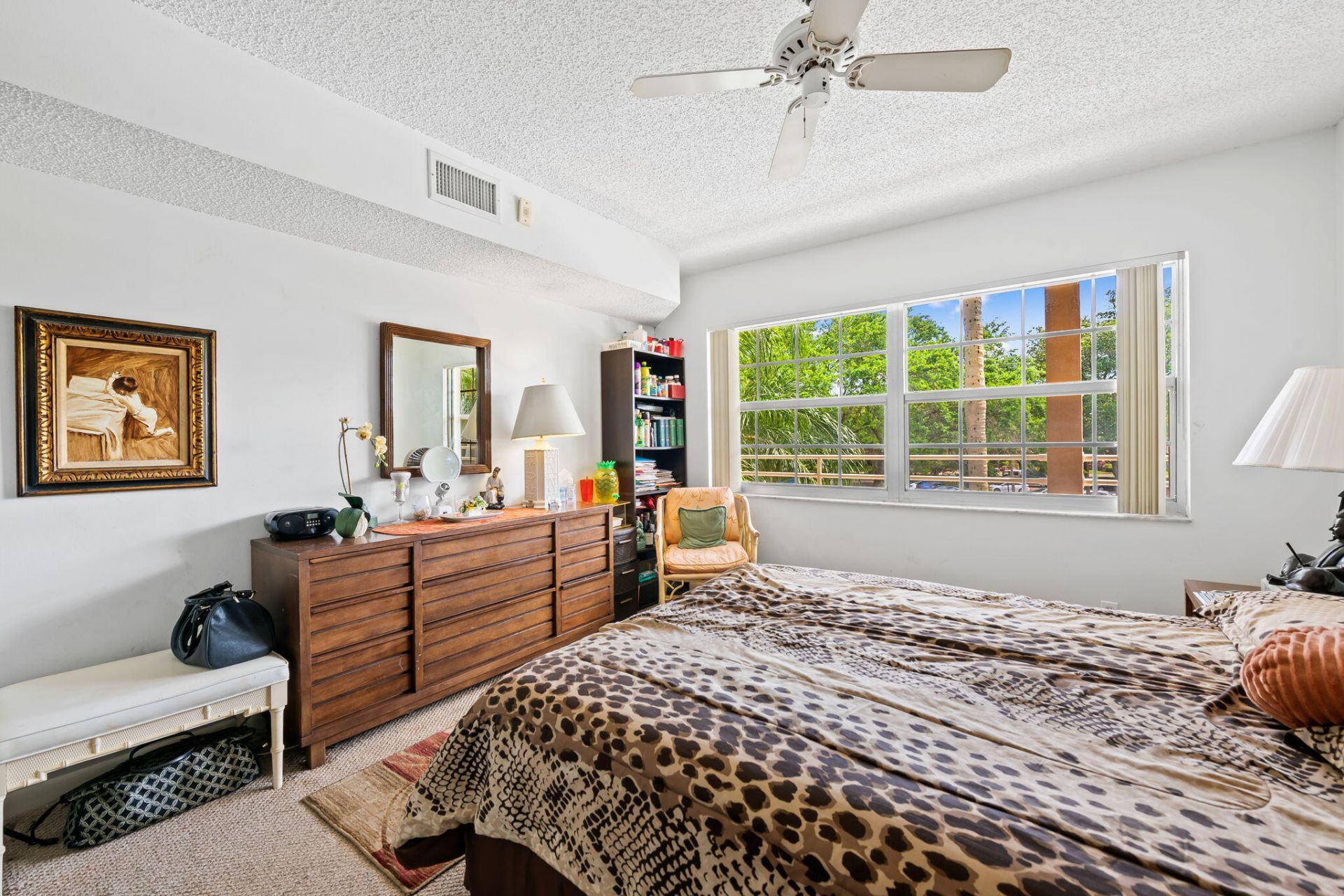 3960 Oaks Clubhouse Drive, Unit 304, Pompano Beach, FL 33069 Photo