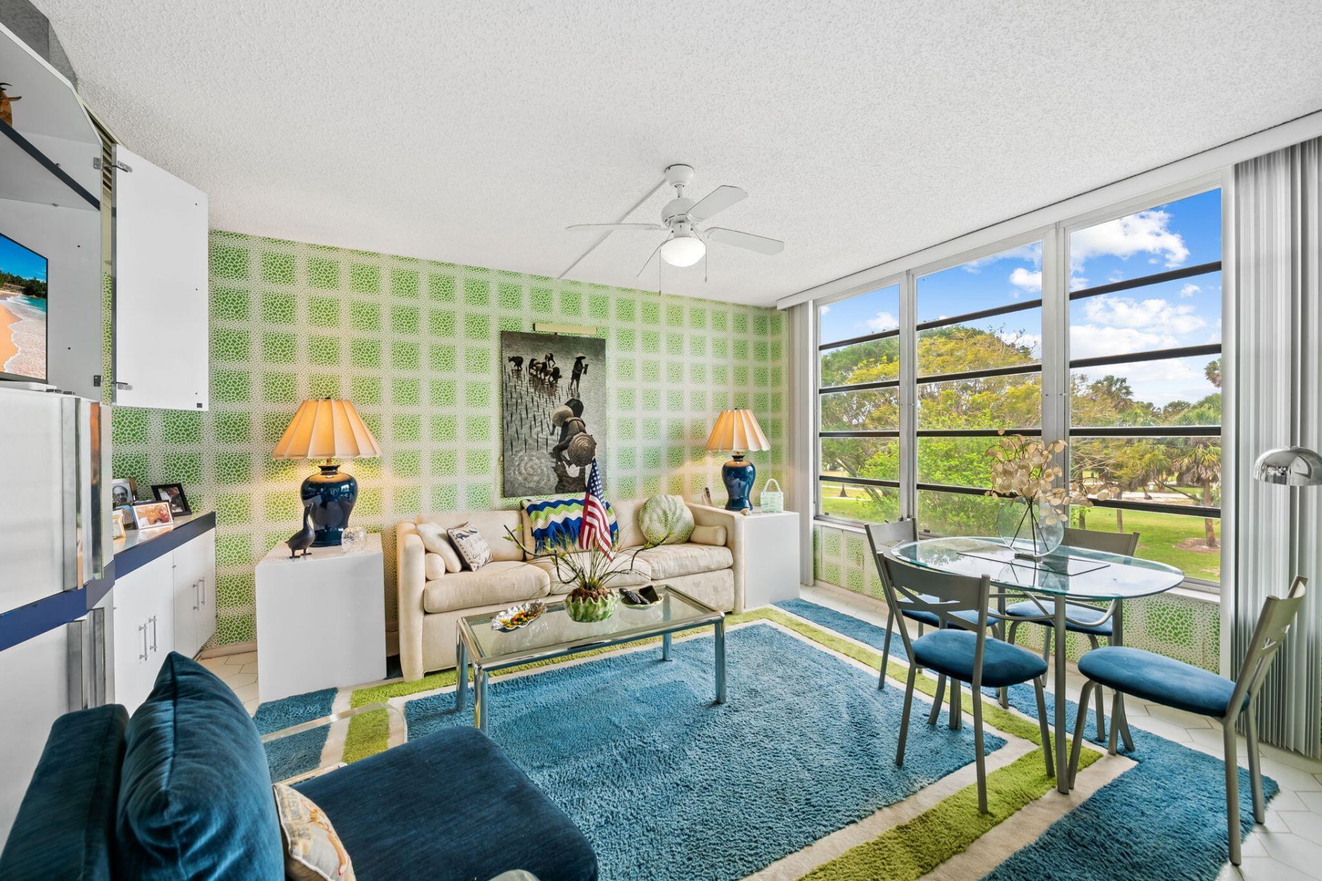3960 Oaks Clubhouse Drive, Unit 304, Pompano Beach, FL 33069 Photo