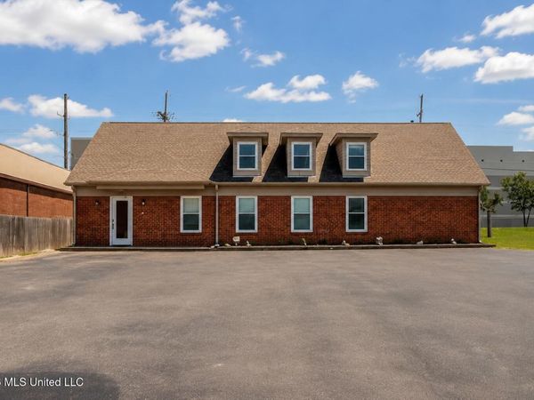 8928 Swinnea Road, Southaven, MS 38671