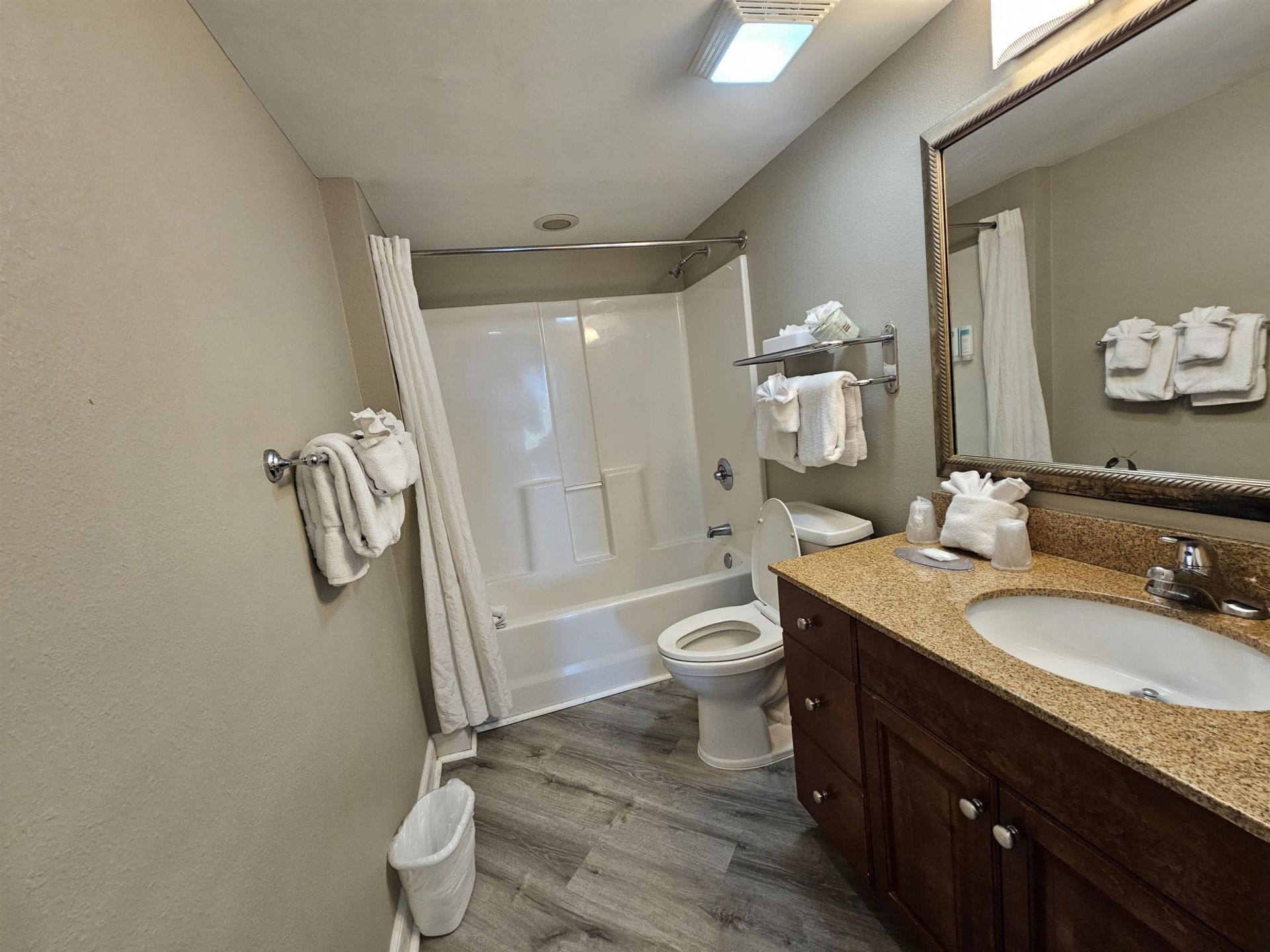 5200 N Ocean Blvd. Photo 6