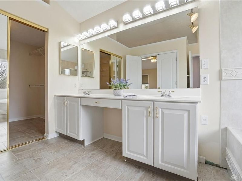 2946 Niagara Drive, Beavercreek, OH 45431 Photo 47