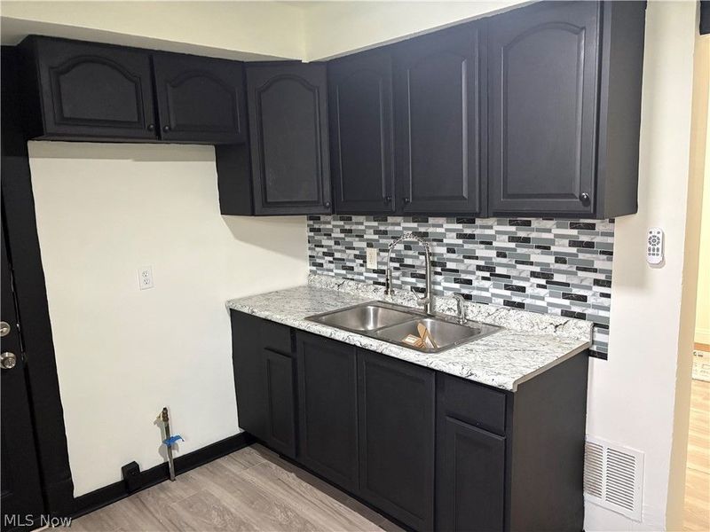 3601 E 104th Street, Cleveland, OH 44105 Photo 8