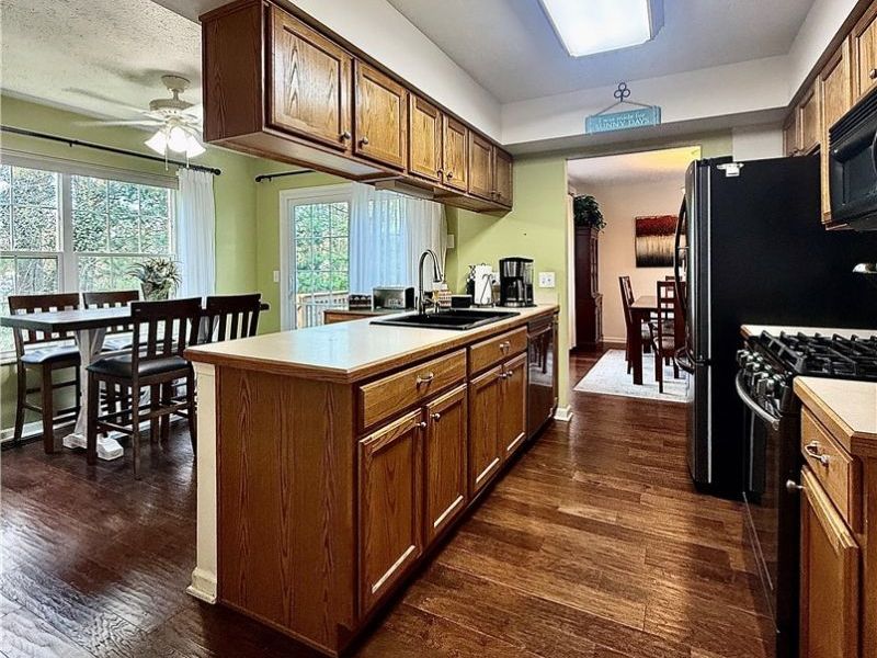 545 Parkside Lane, Tallmadge, OH 44278 Photo 11