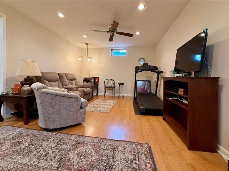 545 Parkside Lane, Tallmadge, OH 44278 Photo 23