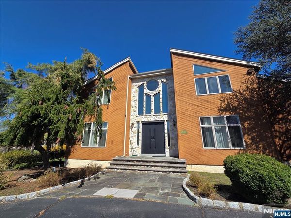 4 Valenza Lane, BLAUVELT, NY 10913