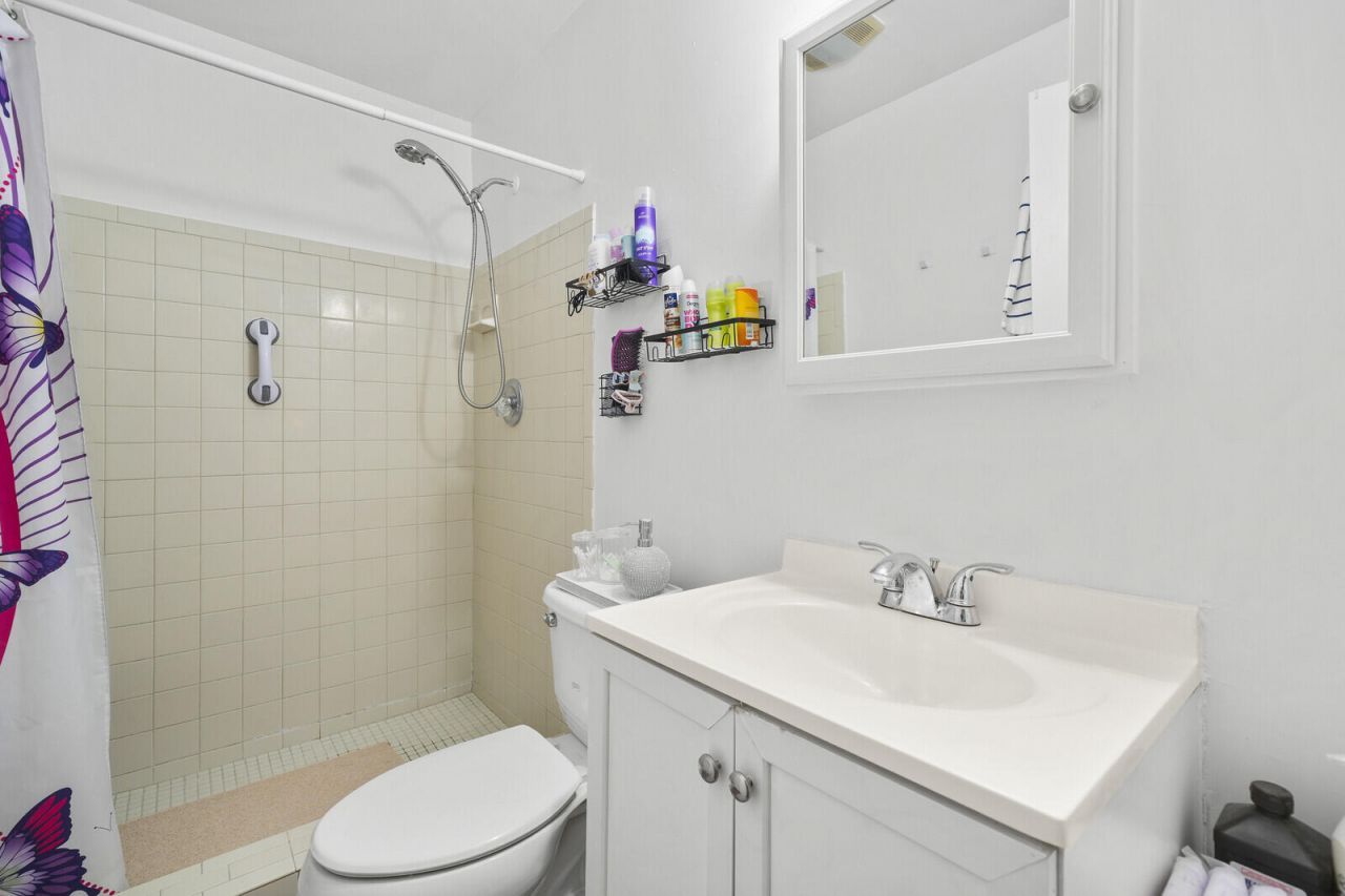 1005 NE 17th Street, Fort Lauderdale, FL 33305 Photo