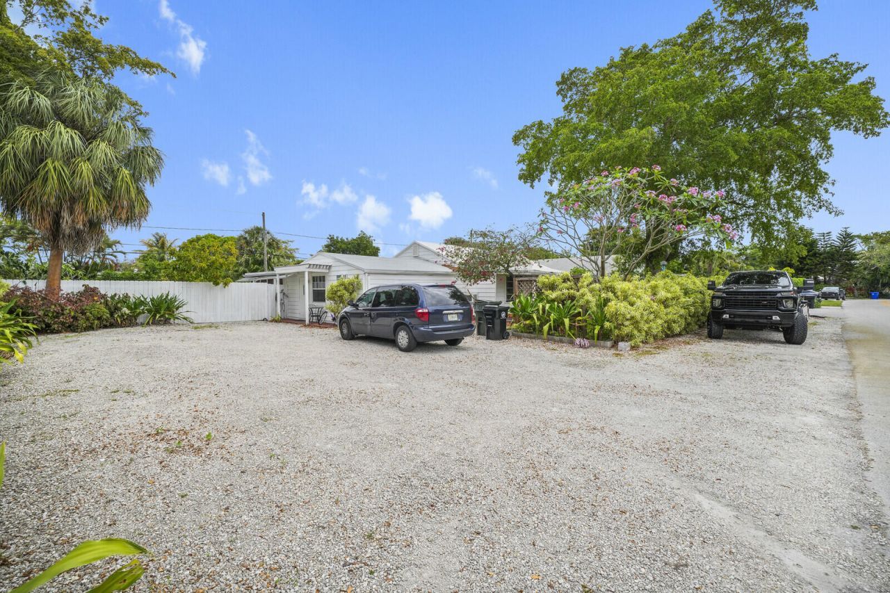 1005 NE 17th Street, Fort Lauderdale, FL 33305 Photo