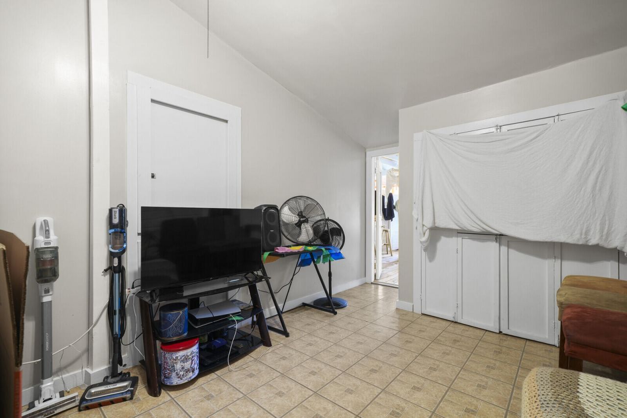 1005 NE 17th Street, Fort Lauderdale, FL 33305 Photo