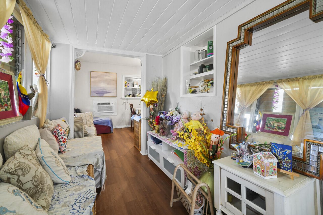 1005 NE 17th Street, Fort Lauderdale, FL 33305 Photo