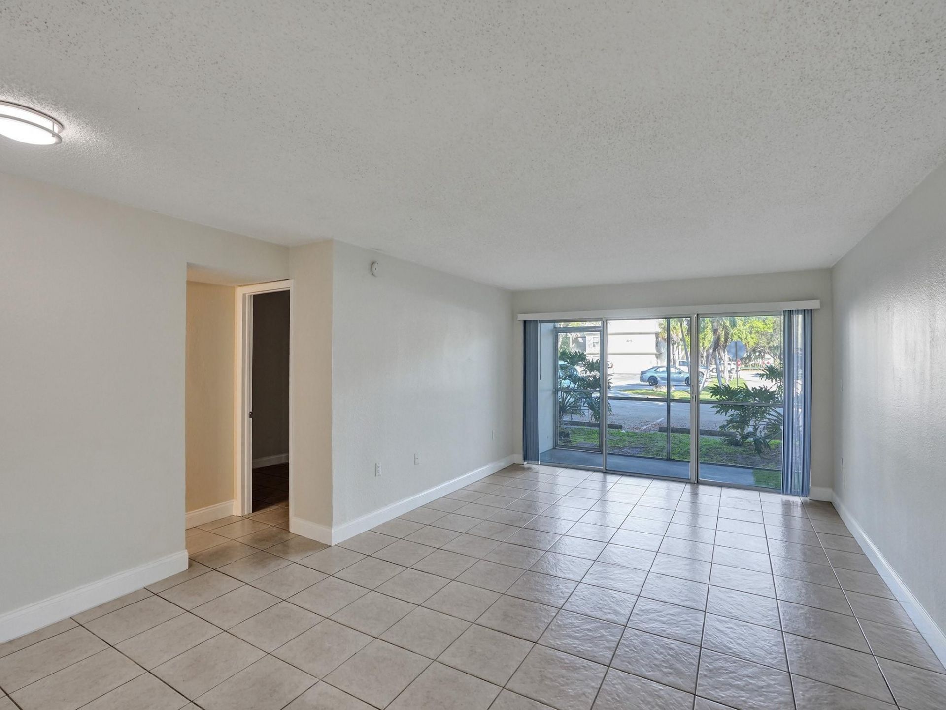 4205 N University Drive, Unit 108, Sunrise, FL 33351 Photo