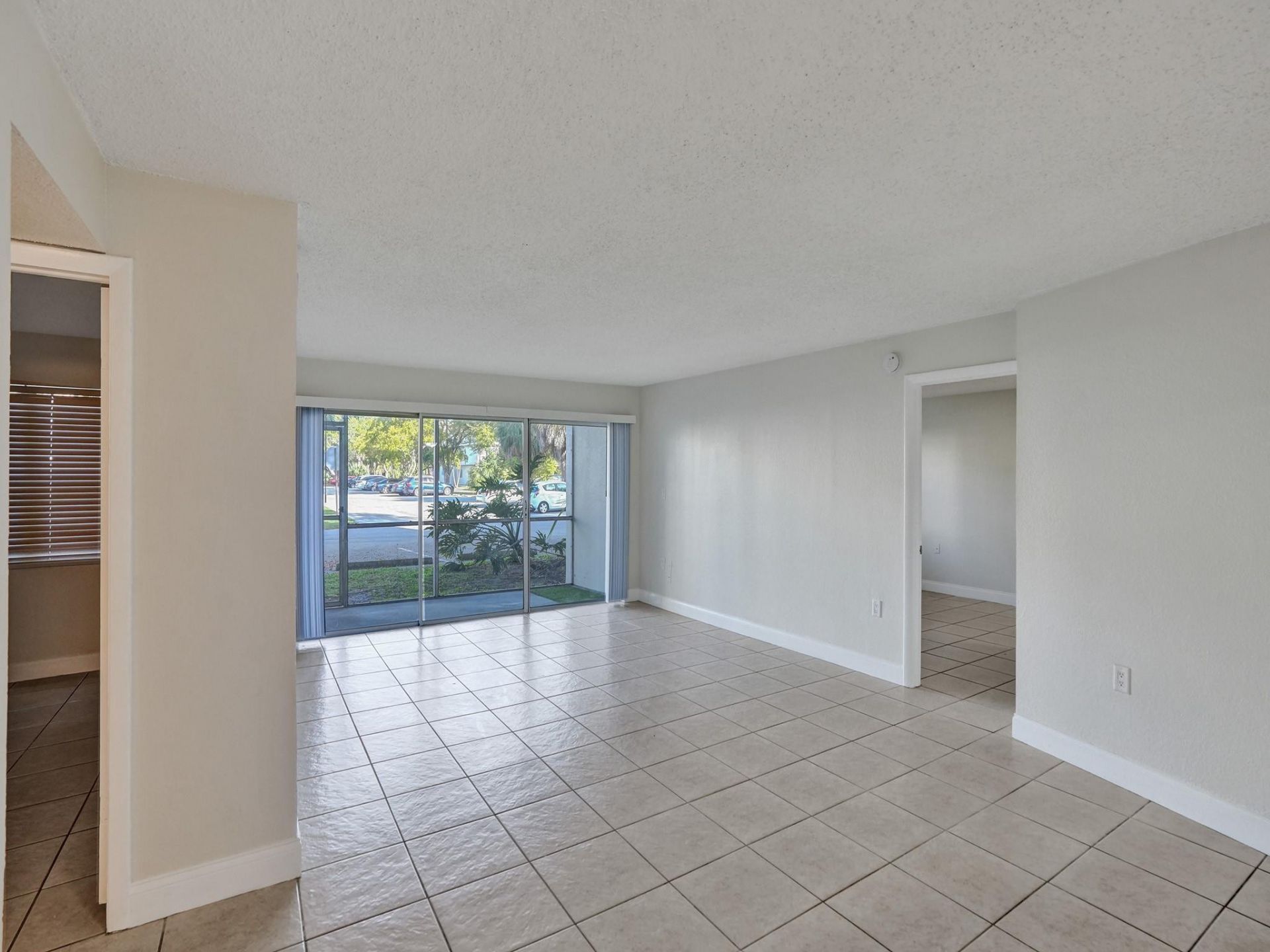 4205 N University Drive, Unit 108, Sunrise, FL 33351 Photo