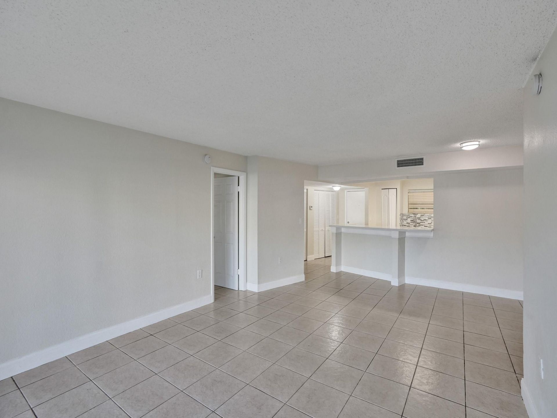 4205 N University Drive, Unit 108, Sunrise, FL 33351 Photo