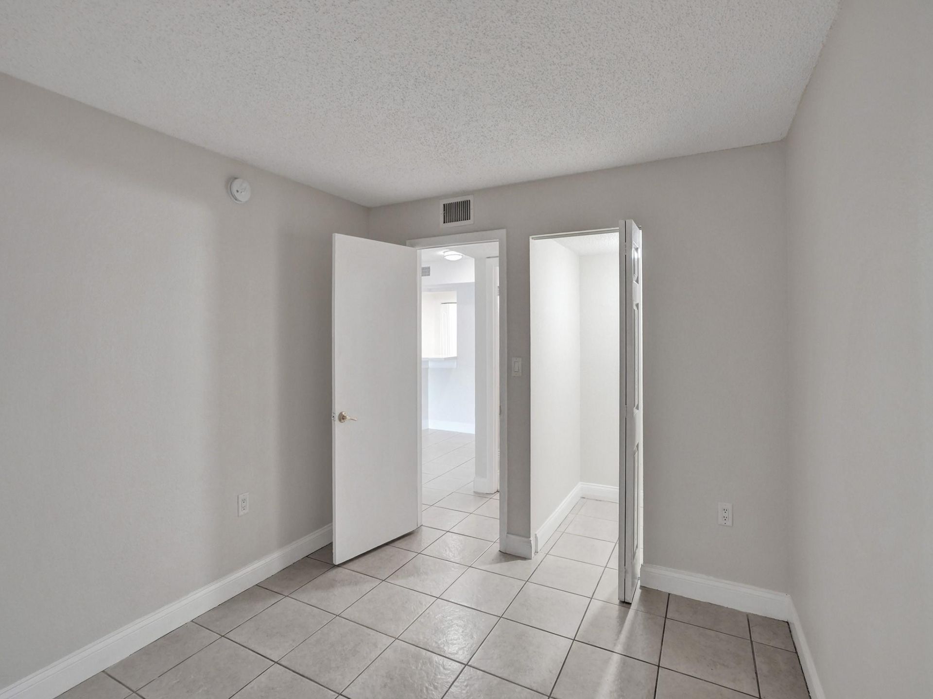 4205 N University Drive, Unit 108, Sunrise, FL 33351 Photo