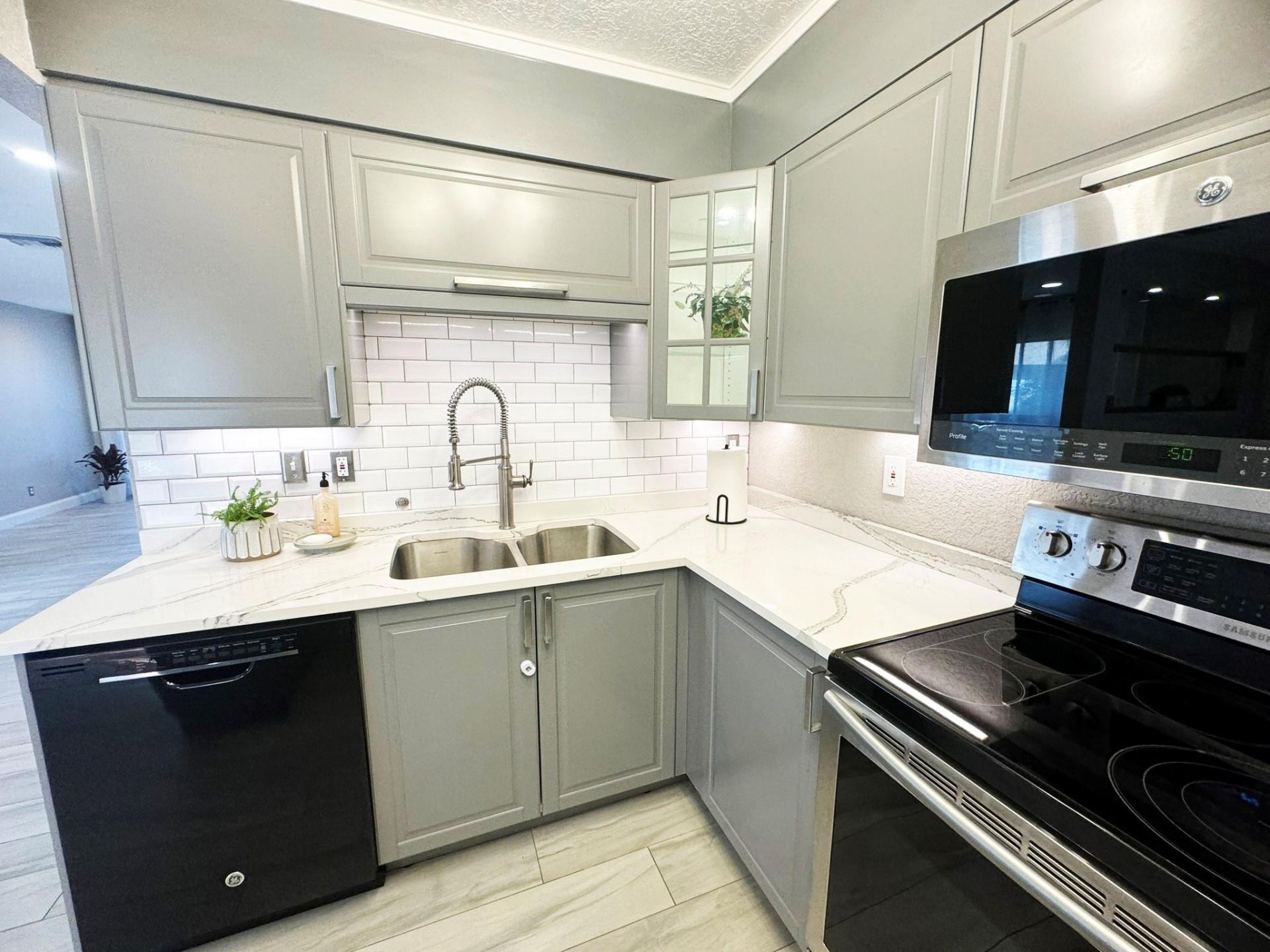 321 Sandtree Drive, Palm Beach Gardens, FL 33403 Photo