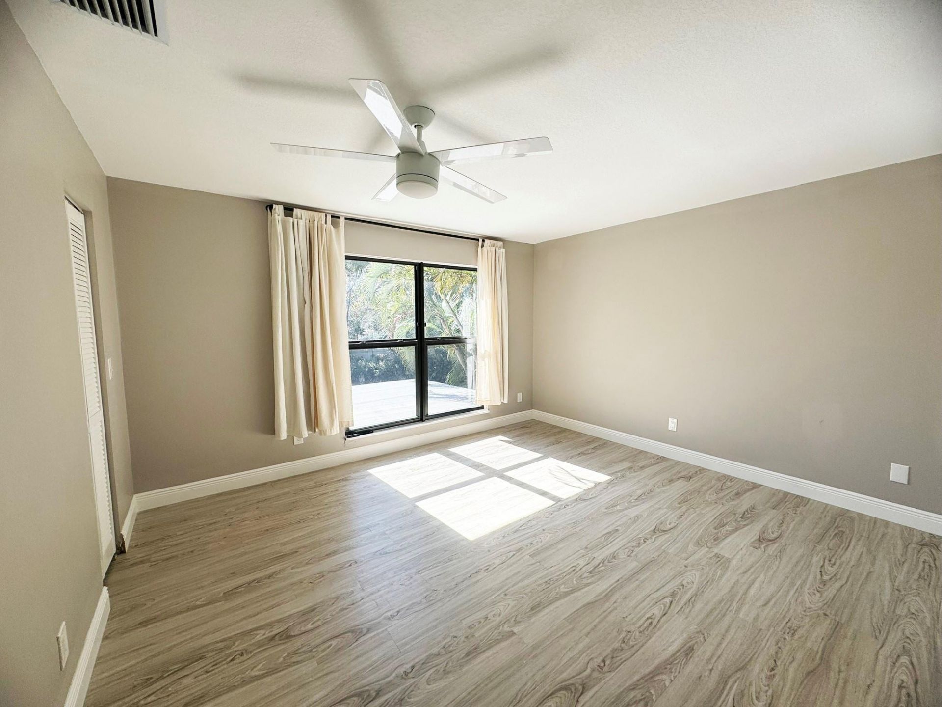 321 Sandtree Drive, Palm Beach Gardens, FL 33403 Photo