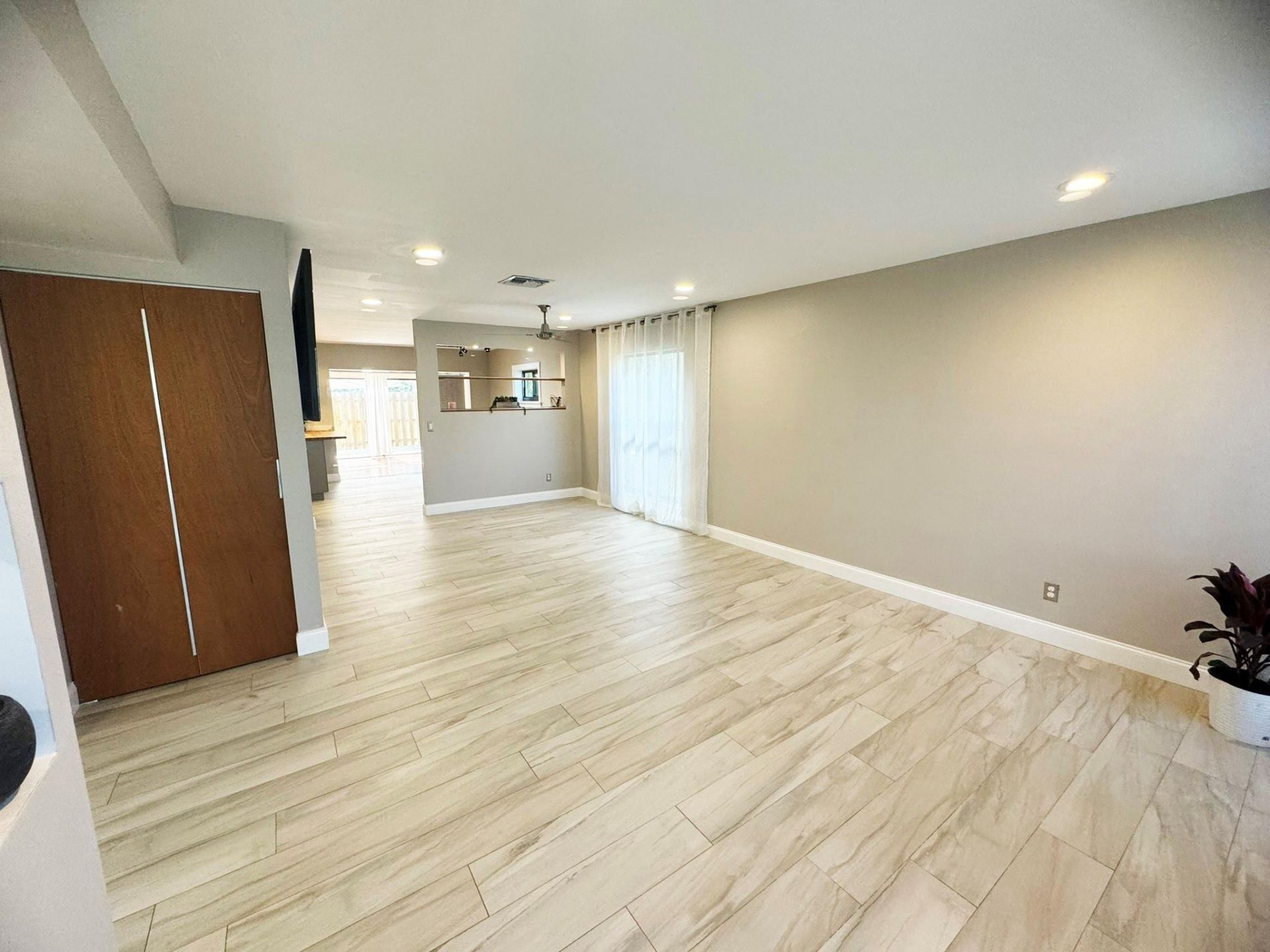 321 Sandtree Drive, Palm Beach Gardens, FL 33403 Photo