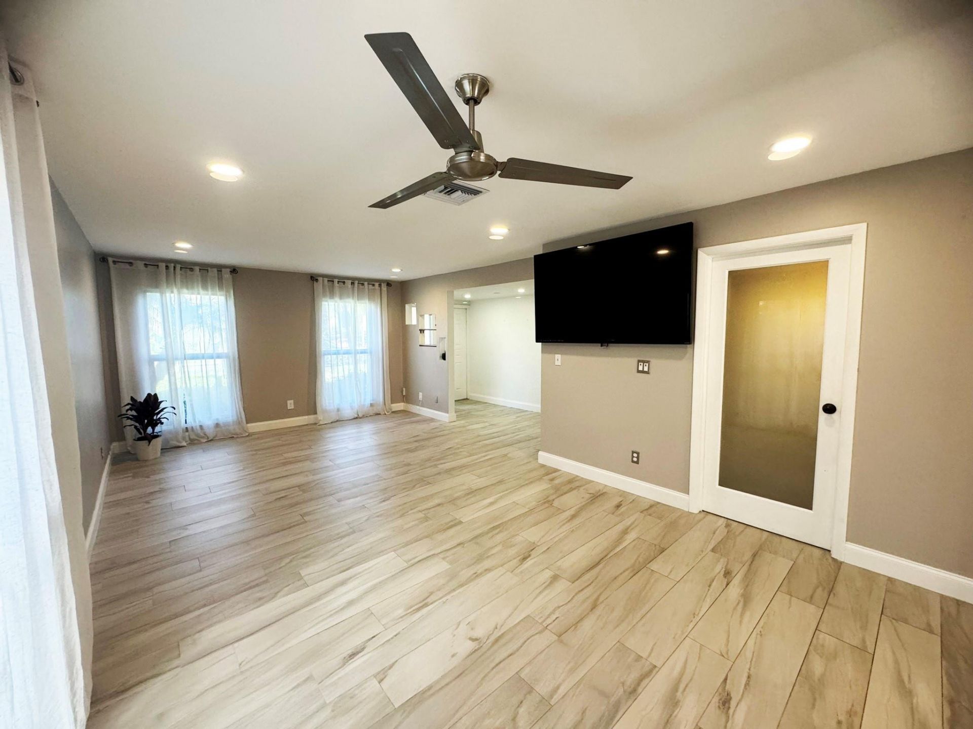 321 Sandtree Drive, Palm Beach Gardens, FL 33403 Photo