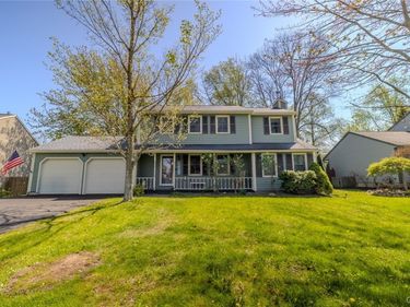 4285 Carmel Drive, Liverpool, NY 13090