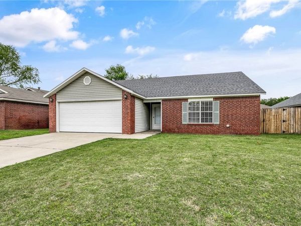 1103 Ryan Street, Bentonville, AR 72712