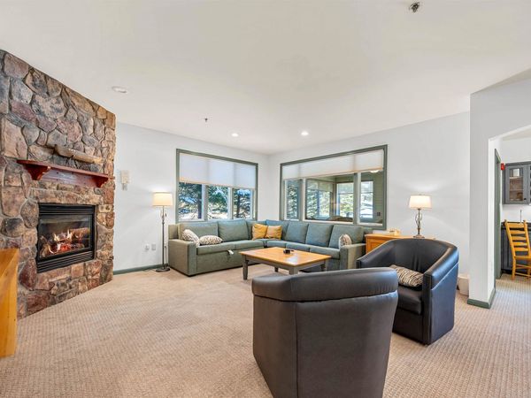 5B Owls at Smugglers Notch Resort, Cambridge, VT 05444