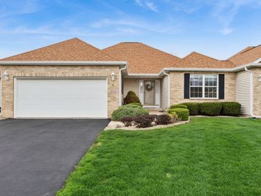 355 Garden Circle, Yorkville, IL 60560