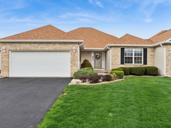 355 Garden Circle, Yorkville, IL 60560