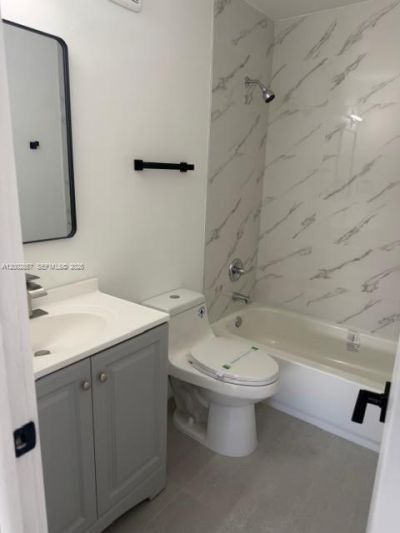 6870 SW 45th Ln, Unit 11, Miami, FL 33155 Photo