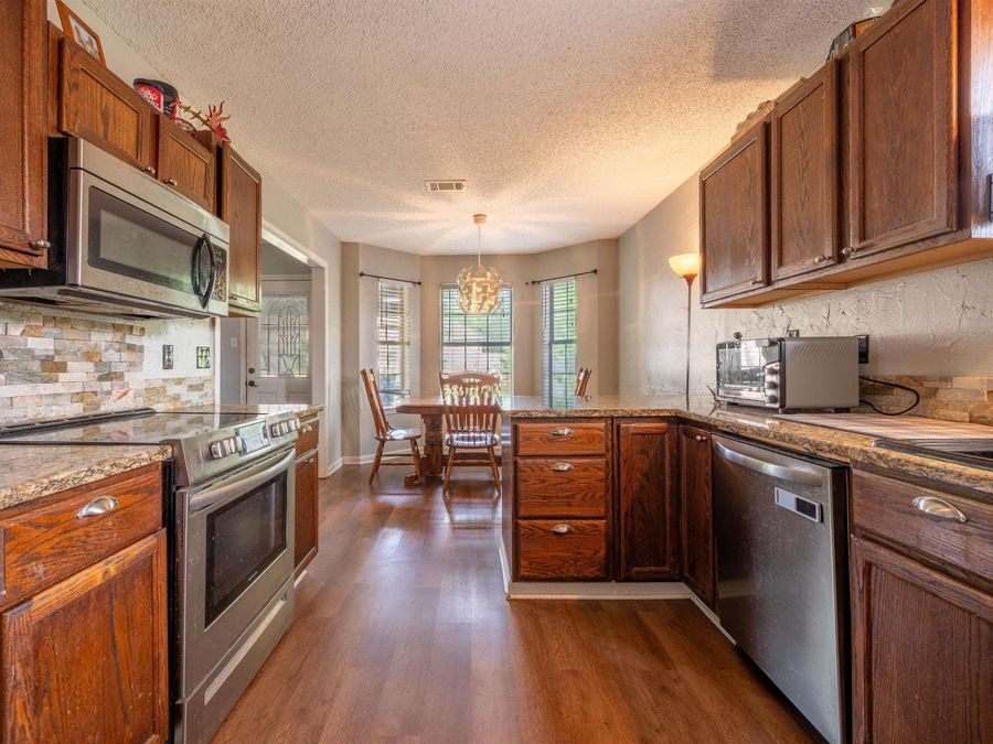 Property Image 6