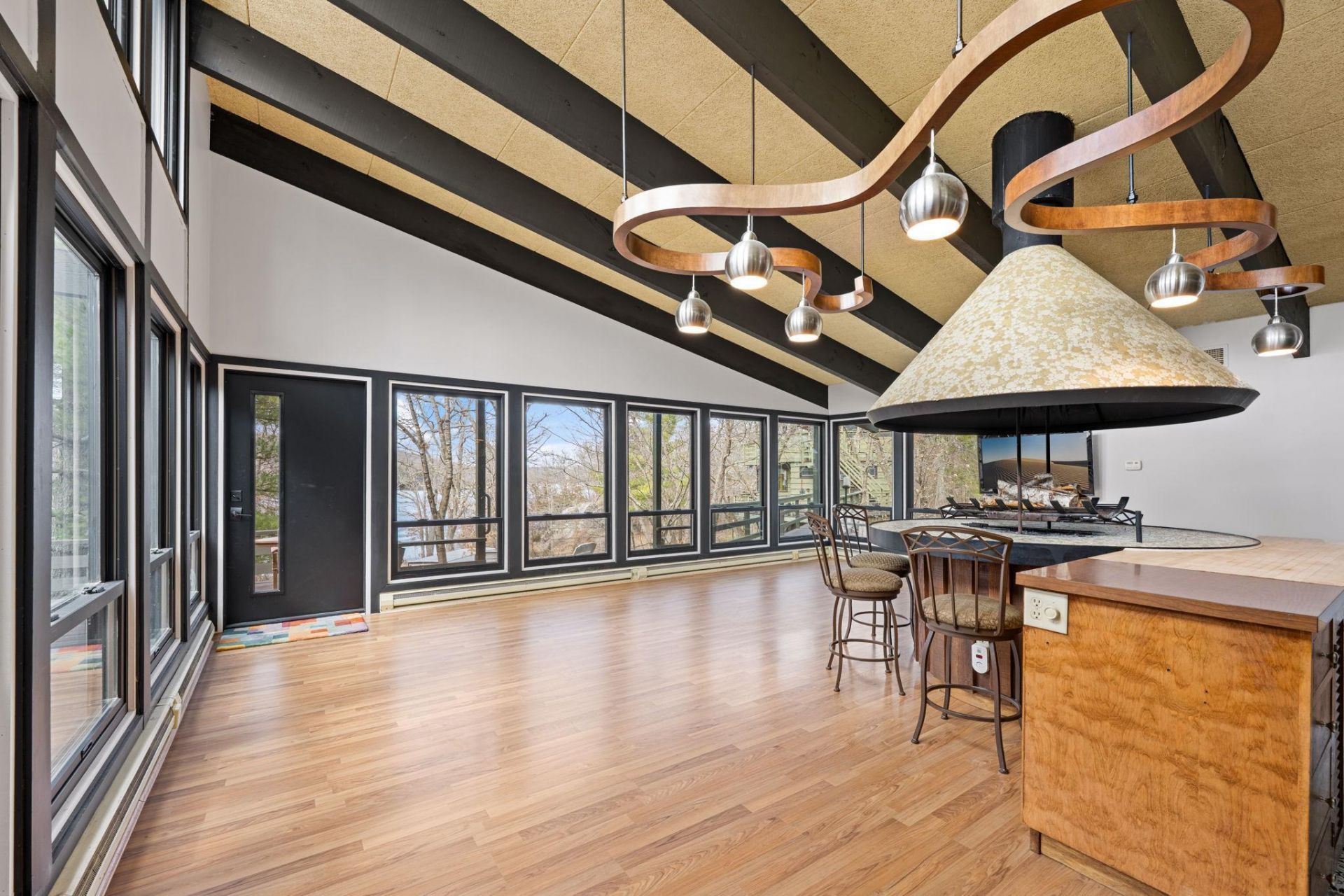 1105 N Hamilton Street, Saint Croix Falls, WI 54024