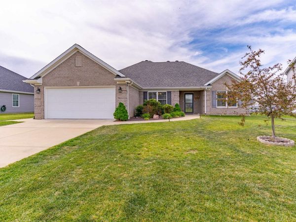 7535 Tealwood Court, Evansville, IN 47715