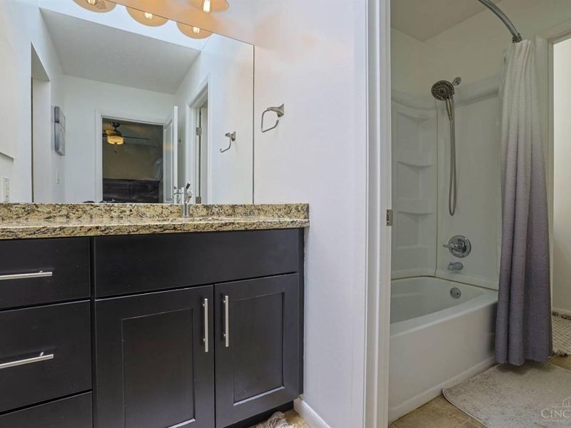 9864 Timbers Drive, Blue Ash, OH 45242 Photo 21