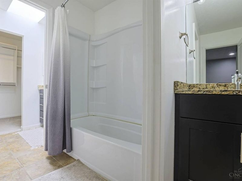 9864 Timbers Drive, Blue Ash, OH 45242 Photo 22