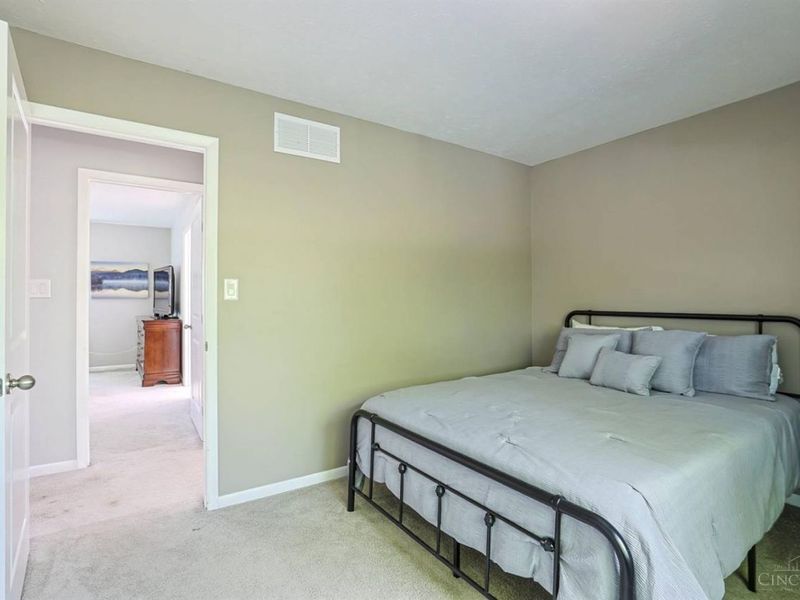 9864 Timbers Drive, Blue Ash, OH 45242 Photo 25