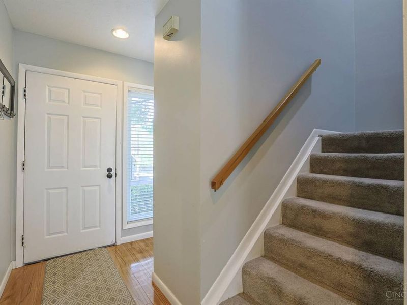 9864 Timbers Drive, Blue Ash, OH 45242 Photo 4