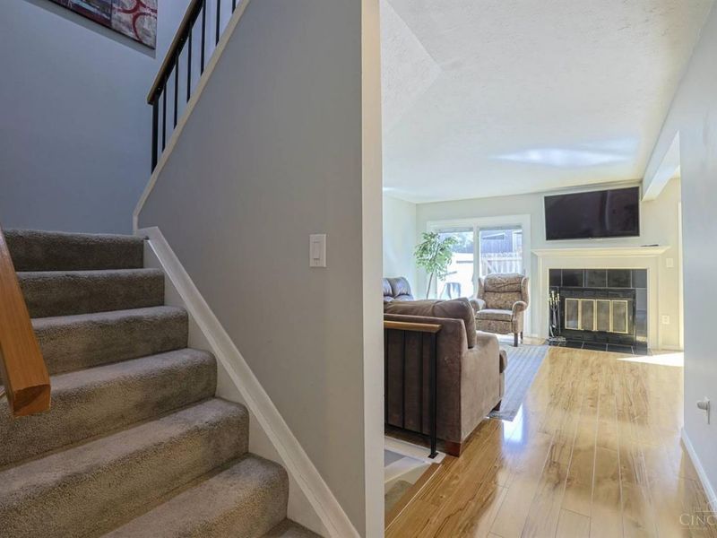 9864 Timbers Drive, Blue Ash, OH 45242 Photo 5