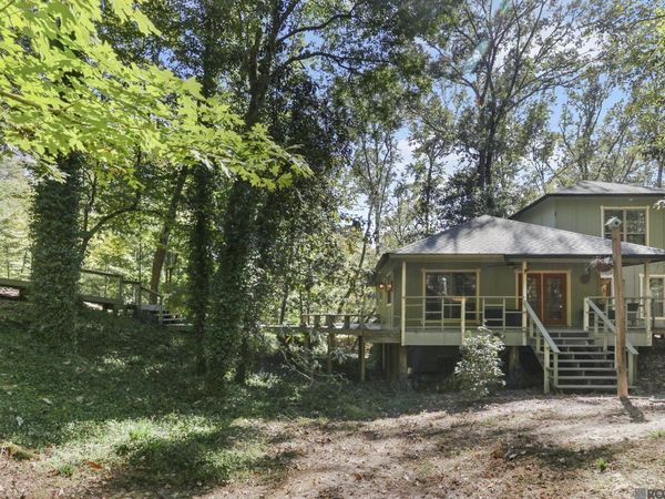 10437 Byrnes Rd, St Francisville, LA 70775