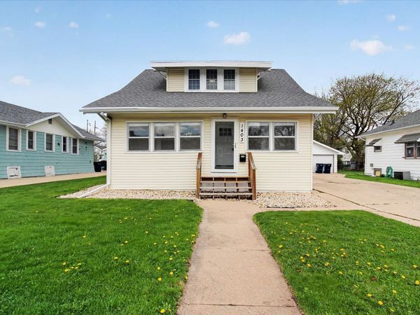 1403 E Van Buren Street, Janesville, WI 53545