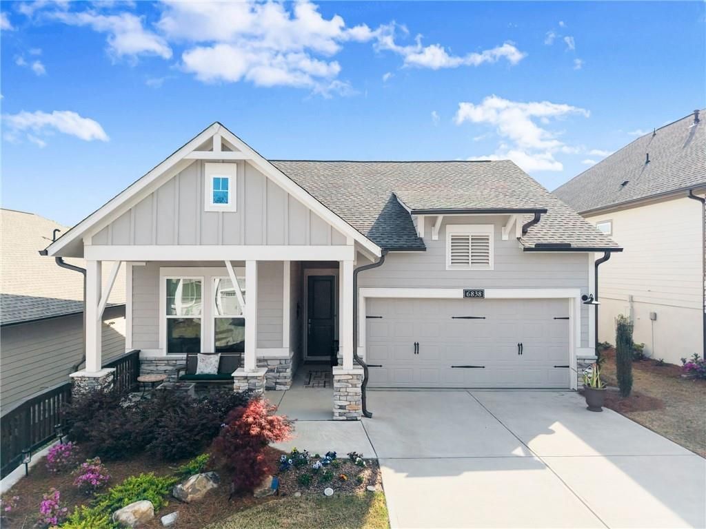 6838 Welcome Road, Flowery Branch, GA 30542 Main Photo